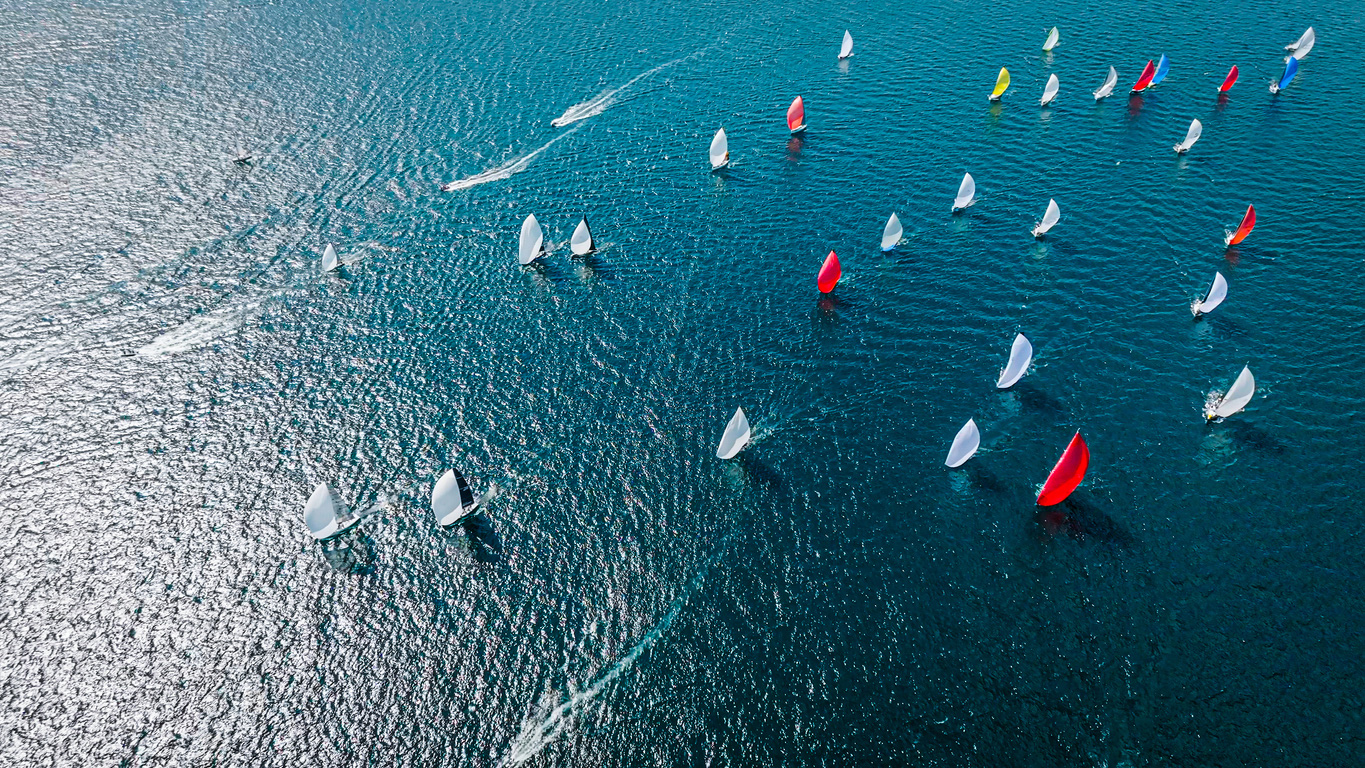 Ocean racing iStock 1443357785