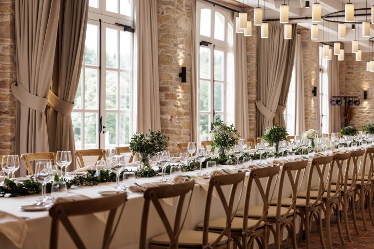 Privater Hochzeitsempfangsraum am Meer im Domaine de Locguénolé 5-Sterne-Hotel in der Bretagne im Morbihan