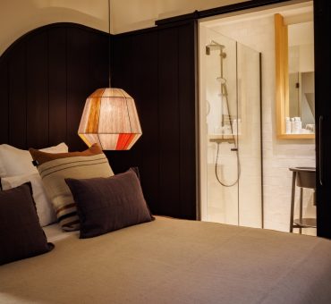 Cosy park room and its bathroom located at the club in our charming hotel in the bretagne